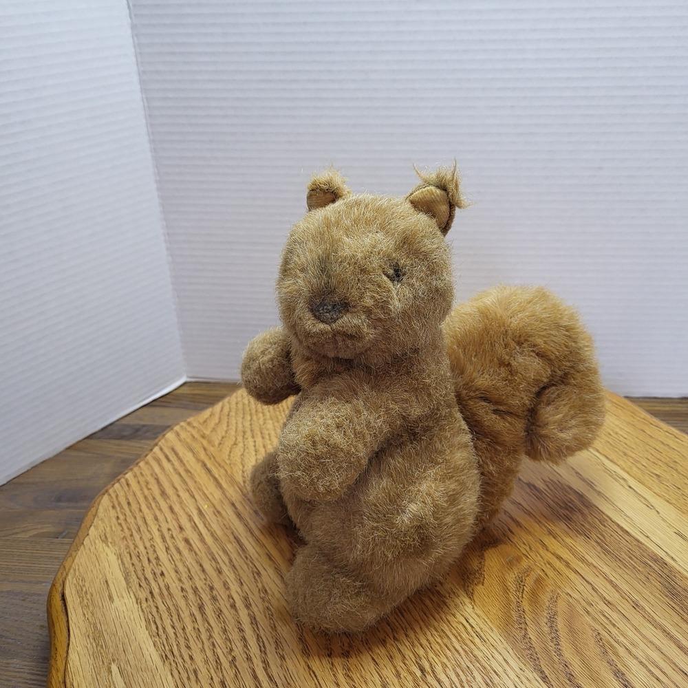 VTG Gund Brown Squirrel Plush Stuffed Animal Toy 1986 8" Tall